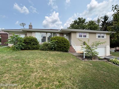 221 Fairview St