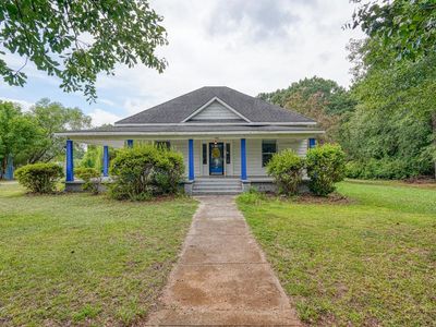 803 Saxon Ave