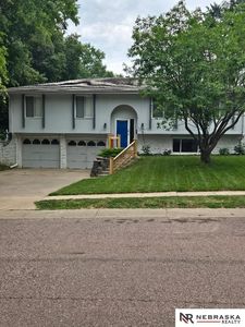 809 Waterford Cir