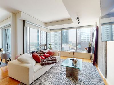 1155 S Grand Ave APT 1106