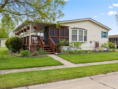 Property at 78 Periwinkle Dr, Olmsted Falls, OH
