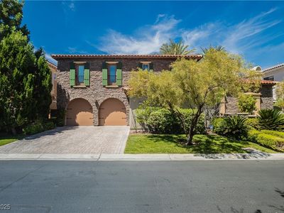 12097 Oakland Hills Dr