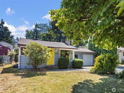 18042 10th Avenue NE