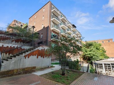 51 11th St #2