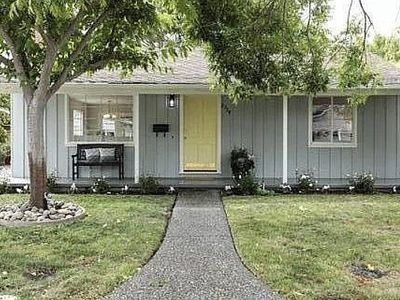 2324 Santa Ana St