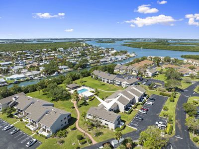 3209 S Lakeview Circle #8-101