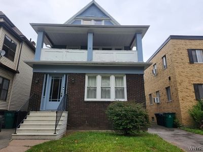 61 Saint Johns Pksd