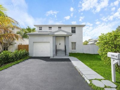 5916 Woodland Point Place