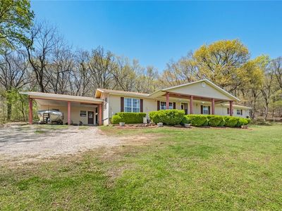 465561 Highway 100