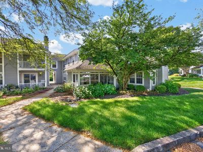 740 Bradford Ter