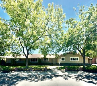 404 Robin Hood Dr