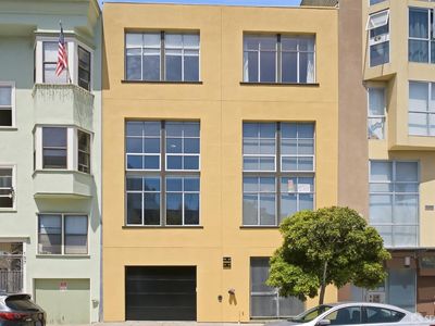 165 Russ St