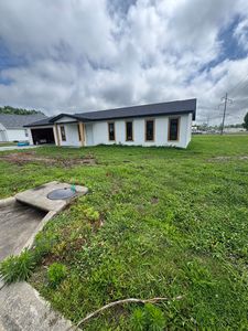 1801 N Holmes Dr
