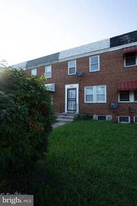 3812 Ravenwood Ave