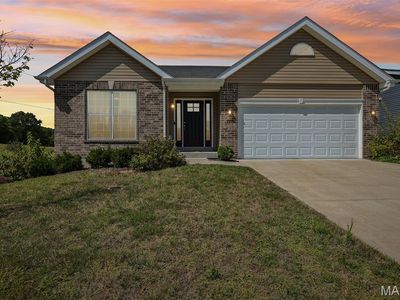 777 Creek View Dr