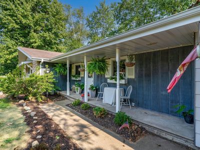 313 W Highland Dr
