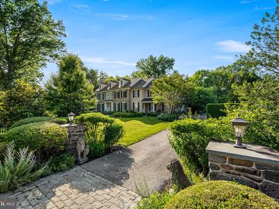 205 Exeter Rd