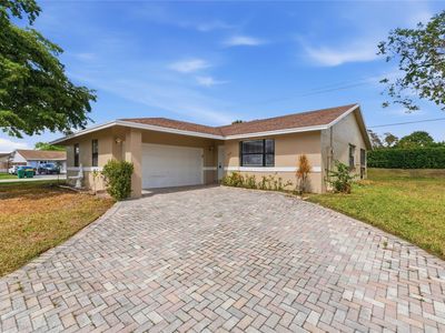 7520 NW 88th Terrace