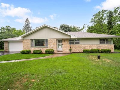 W199N9511 Wellington DRIVE