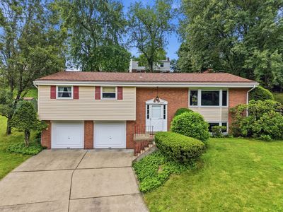 Property at 8244 Coach Ct, Allison Park, PA