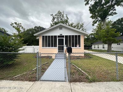1018 W 23RD Street