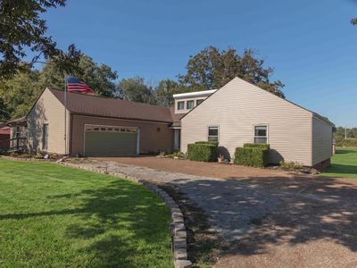 1330 Chippendale Cir