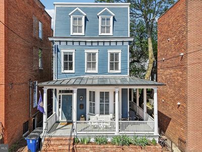 146 Duke Of Gloucester St