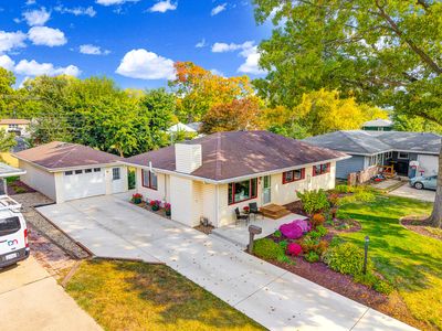 6 Wilmette Dr