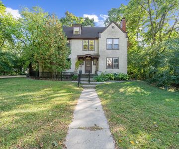 1412 Cambridge Rd