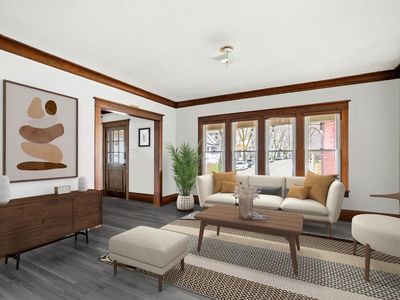 467 East Lincoln AVENUE