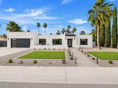 5638 E WALTANN Lane