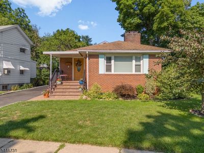 5 Gaston Ave