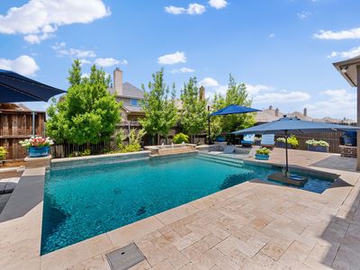 2413 Kingsgate Dr