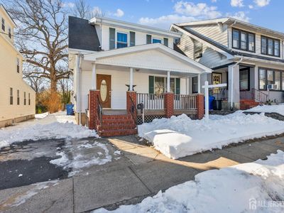 22 Roosevelt St