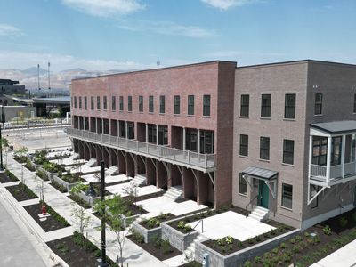 5346 W Center Field Dr #107