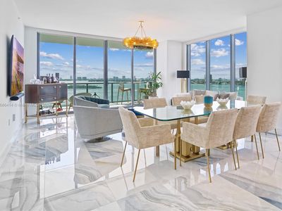 788 NE 23rd St #1001