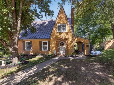10 Riverside Dr