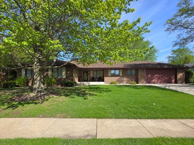 204 Carriage Dr