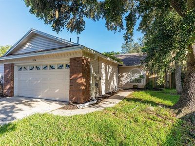824 HILLARY COURT