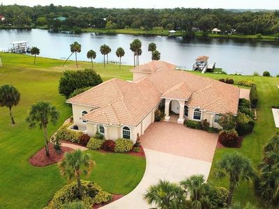 2504 Caloosa Shores Dr
