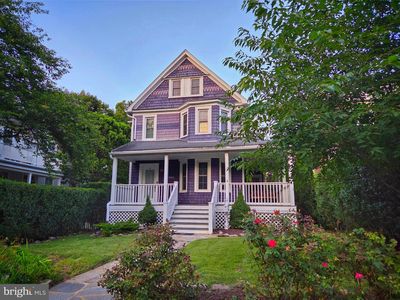 5005 Roland Ave