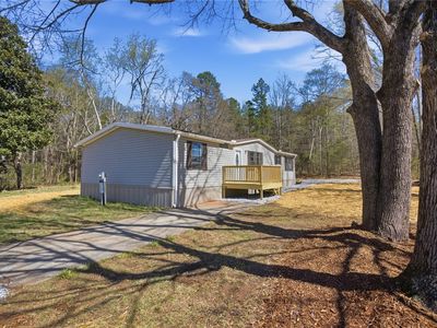 202 Greenbriar Dr