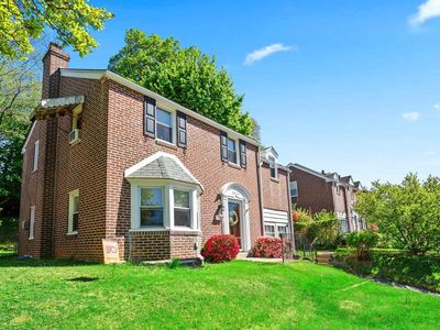 1564 Burmont Rd