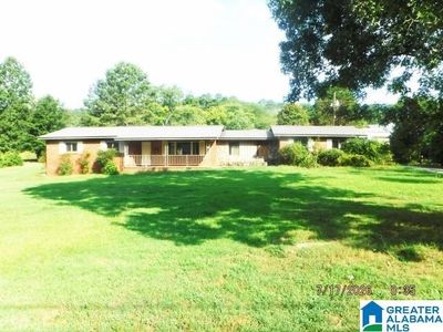 875 N Valley Ave