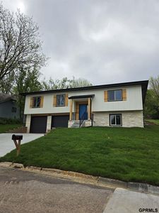 5129 Raven Oaks Dr