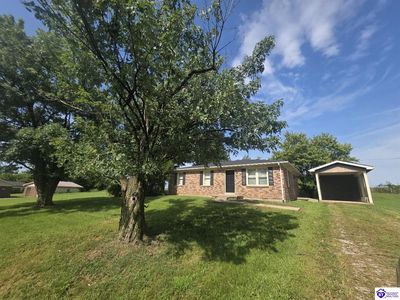 135 Lee Ave
