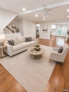13 Canterbury Ln