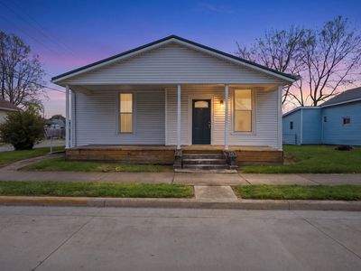 225 W Pennsylvania St
