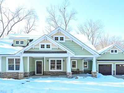 2214 Shelter Pointe Dr