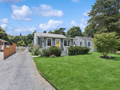 Property at 34 W End Ave, East Quogue, NY